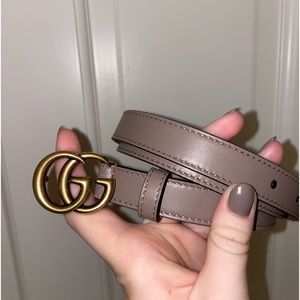 Gucci Leather Belt with Double G Buckle in Dusty Pink Leather